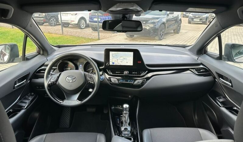 TOYOTA C-HR | FWD (przód) | Automatyczna | 98 KM | Bordowy full