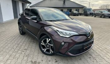 TOYOTA C-HR | FWD (przód) | Automatyczna | 98 KM | Bordowy full