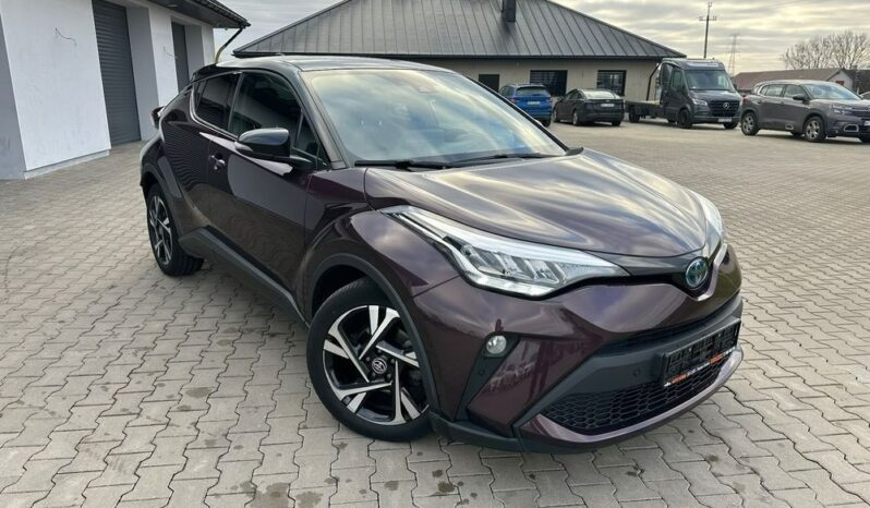 TOYOTA C-HR | FWD (przód) | Automatyczna | 98 KM | Bordowy full