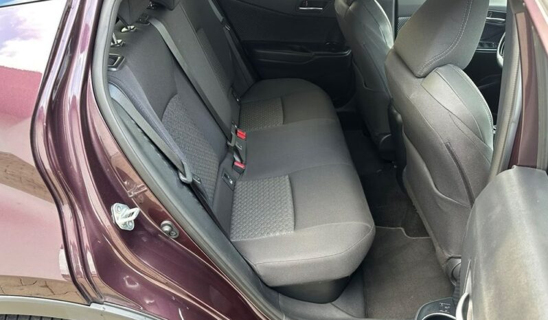 TOYOTA C-HR | FWD (przód) | Automatyczna | 98 KM | Bordowy full
