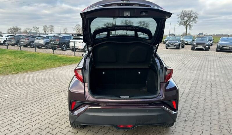 TOYOTA C-HR | FWD (przód) | Automatyczna | 98 KM | Bordowy full