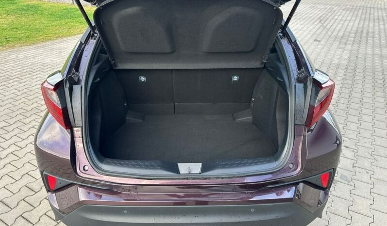 TOYOTA C-HR | FWD (przód) | Automatyczna | 98 KM | Bordowy full
