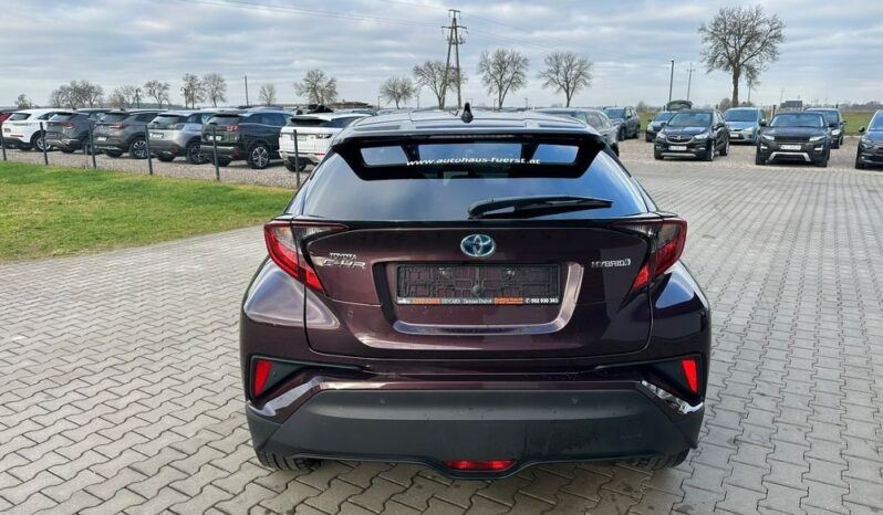 TOYOTA C-HR | FWD (przód) | Automatyczna | 98 KM | Bordowy full