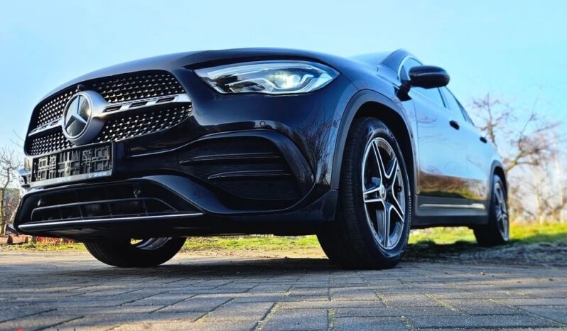 MERCEDES-BENZ GLA  | FWD (przód) | Automatyczna | 190 KM | Czarny