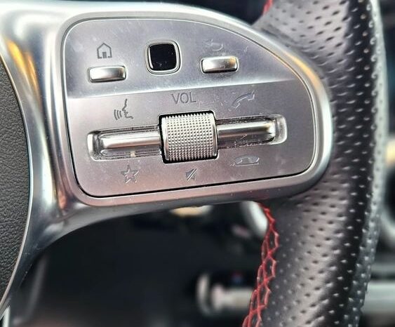 MERCEDES-BENZ GLA  | FWD (przód) | Automatyczna | 190 KM | Czarny full