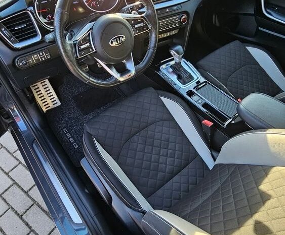 KIA Proceed | FWD (przód) | Automatyczna | 136 KM | Szary full