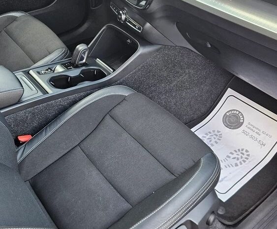 VOLVO XC 40 | FWD (przód) | Automatyczna | 150 KM | Czarny full