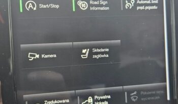 VOLVO XC 40 | FWD (przód) | Automatyczna | 150 KM | Czarny full