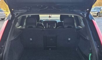 VOLVO XC 40 | FWD (przód) | Automatyczna | 150 KM | Czarny full