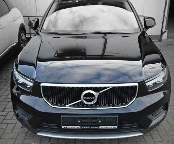 VOLVO XC 40 | FWD (przód) | Automatyczna | 150 KM | Czarny full