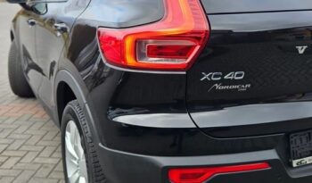 VOLVO XC 40 | FWD (przód) | Automatyczna | 150 KM | Czarny full
