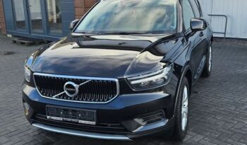 VOLVO XC 40 | FWD (przód) | Automatyczna | 150 KM | Czarny full