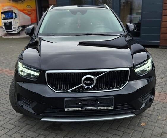 VOLVO XC 40 | FWD (przód) | Automatyczna | 150 KM | Czarny full