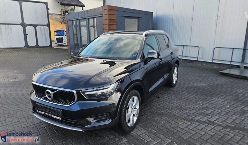VOLVO XC 40 | FWD (przód) | Automatyczna | 150 KM | Czarny full