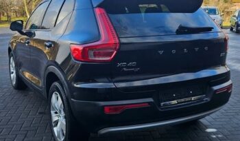 VOLVO XC 40 | FWD (przód) | Automatyczna | 150 KM | Czarny full