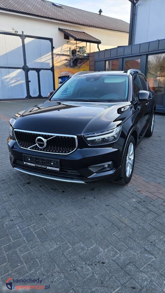 Volvo Xc 40 | Fwd (Przód) | Automatyczna | 149 Km | Czarny