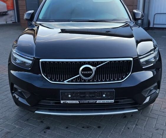 VOLVO XC 40 | FWD (przód) | Automatyczna | 149 KM | Czarny full