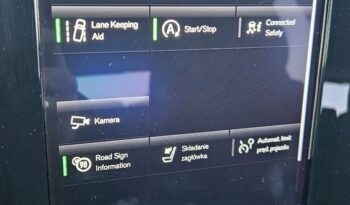 VOLVO XC 40 | FWD (przód) | Automatyczna | 149 KM | Czarny full