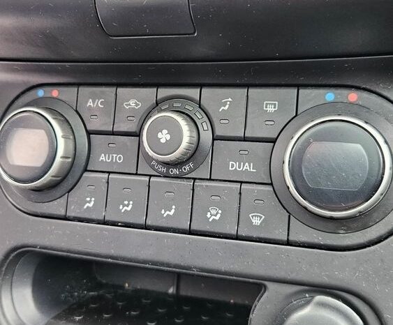NISSAN Qashqai  | FWD (przód) | Manualna | 130 KM | Biały full
