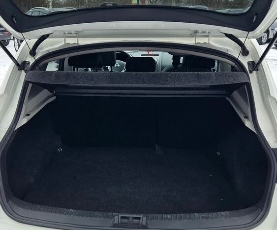 NISSAN Qashqai  | FWD (przód) | Manualna | 130 KM | Biały full