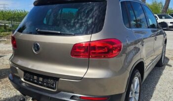 VOLKSWAGEN Tiguan  | FWD (przód) | Manualna | 110 KM | Złoty full