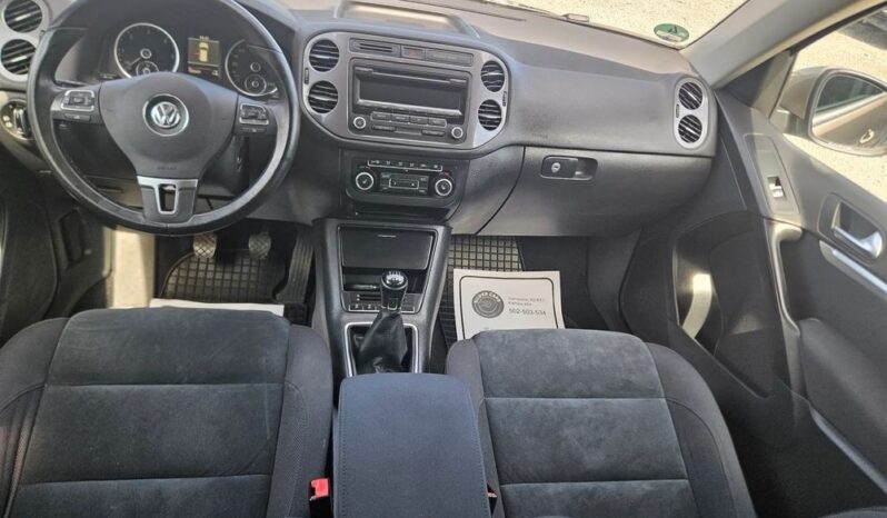 VOLKSWAGEN Tiguan  | FWD (przód) | Manualna | 110 KM | Złoty full