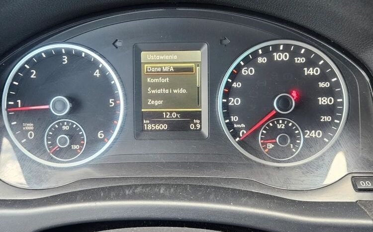 VOLKSWAGEN Tiguan  | FWD (przód) | Manualna | 110 KM | Złoty full