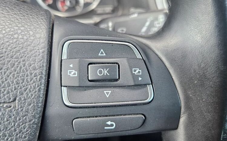VOLKSWAGEN Tiguan  | FWD (przód) | Manualna | 110 KM | Złoty full