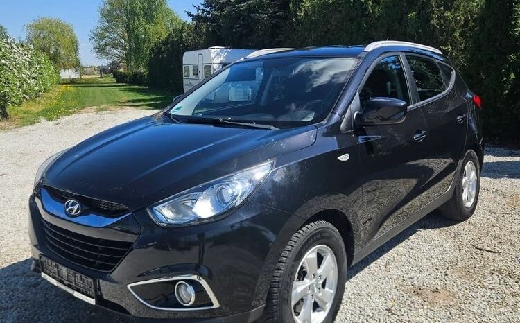 HYUNDAI ix35  | FWD (przód) | Manualna | 135 KM | Czarny full