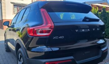 VOLVO XC 40 | FWD (przód) | Automatyczna | 149 KM | Czarny full