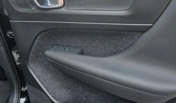 VOLVO XC 40 | FWD (przód) | Automatyczna | 149 KM | Czarny full