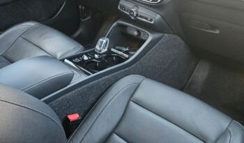 VOLVO XC 40 | FWD (przód) | Automatyczna | 149 KM | Czarny full