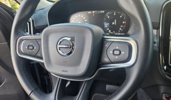 VOLVO XC 40 | FWD (przód) | Automatyczna | 149 KM | Czarny full