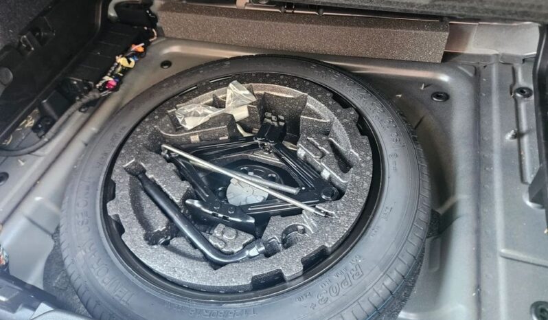 VOLVO XC 40 | FWD (przód) | Automatyczna | 149 KM | Czarny full