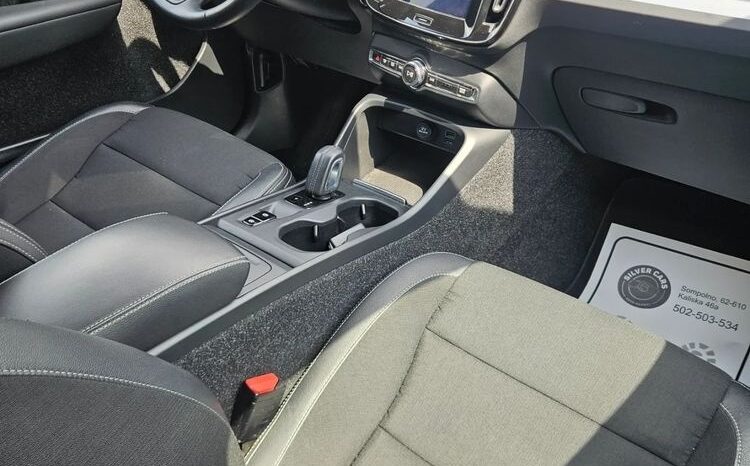 VOLVO XC 40 | FWD (przód) | Automatyczna | 149 KM | Czarny full