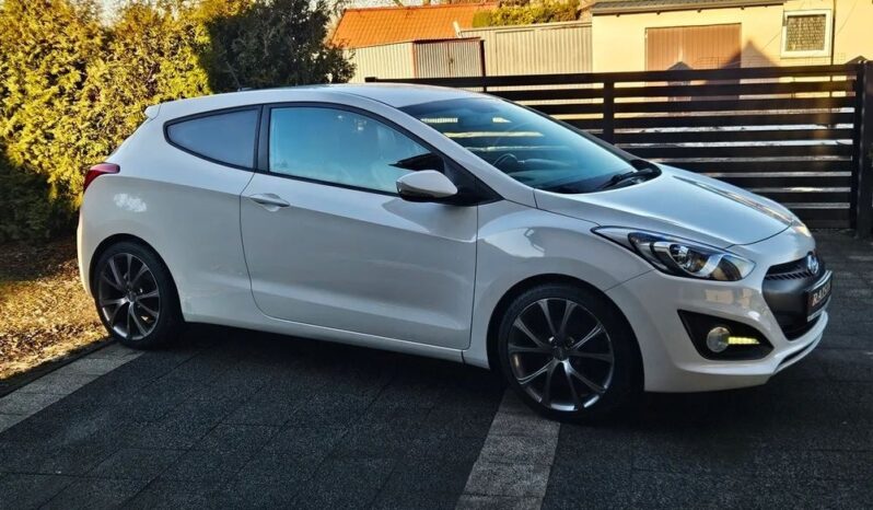 HYUNDAI I30  | FWD (przód) | Manualna | 135 KM | Biały full
