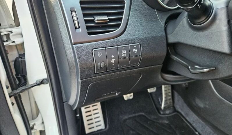 HYUNDAI I30  | FWD (przód) | Manualna | 135 KM | Biały full