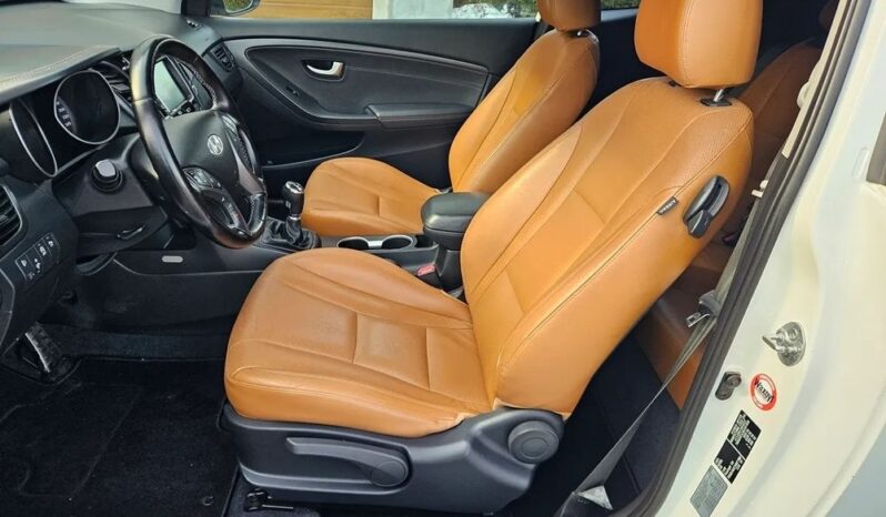 HYUNDAI I30  | FWD (przód) | Manualna | 135 KM | Biały full