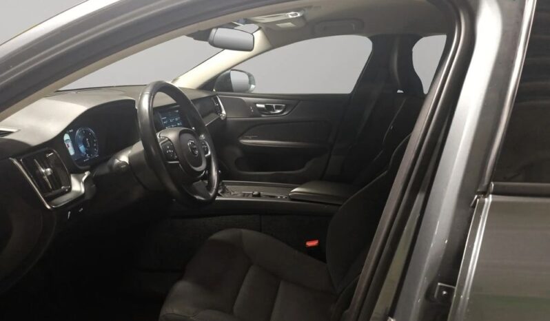 VOLVO V60  | FWD (przód) | Automatyczna | 150 KM | Szary full