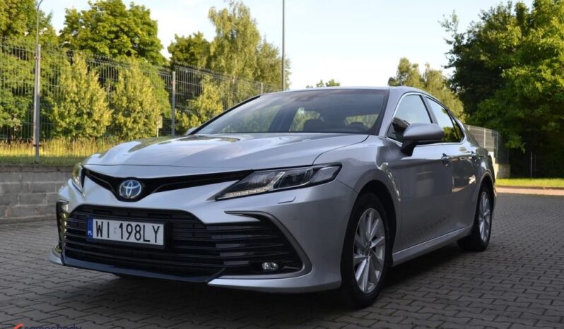 Toyota Camry | Fwd (Przód) | Automatyczna | 178 Km | Srebrny