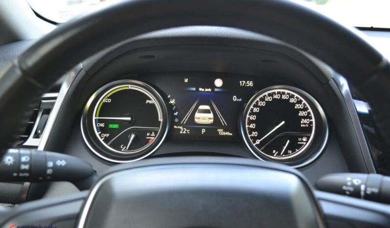 TOYOTA Camry | FWD (przód) | Automatyczna | 178 KM | Srebrny full