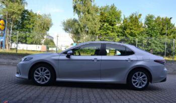 TOYOTA Camry | FWD (przód) | Automatyczna | 178 KM | Srebrny full