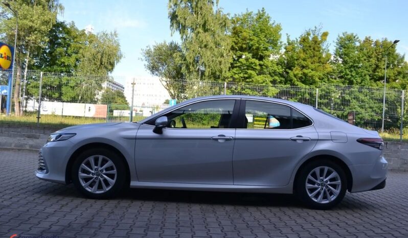 TOYOTA Camry | FWD (przód) | Automatyczna | 178 KM | Srebrny full
