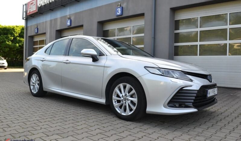 TOYOTA Camry | FWD (przód) | Automatyczna | 178 KM | Srebrny full