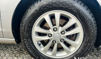 HYUNDAI I30  | FWD (przód) | Manualna | 110 KM | Srebrny full