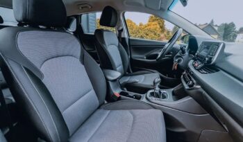 HYUNDAI I30  | FWD (przód) | Manualna | 110 KM | Srebrny full