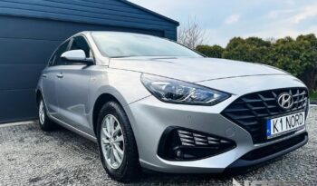 HYUNDAI I30  | FWD (przód) | Manualna | 110 KM | Srebrny full
