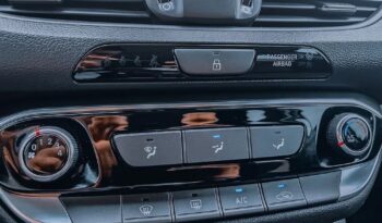 HYUNDAI I30  | FWD (przód) | Manualna | 110 KM | Srebrny full