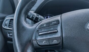 HYUNDAI I30  | FWD (przód) | Manualna | 110 KM | Srebrny full