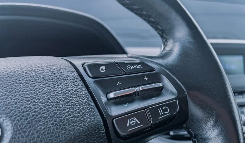 HYUNDAI I30  | FWD (przód) | Manualna | 110 KM | Srebrny full